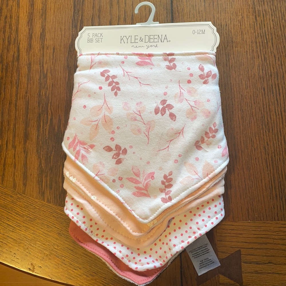 Bib set